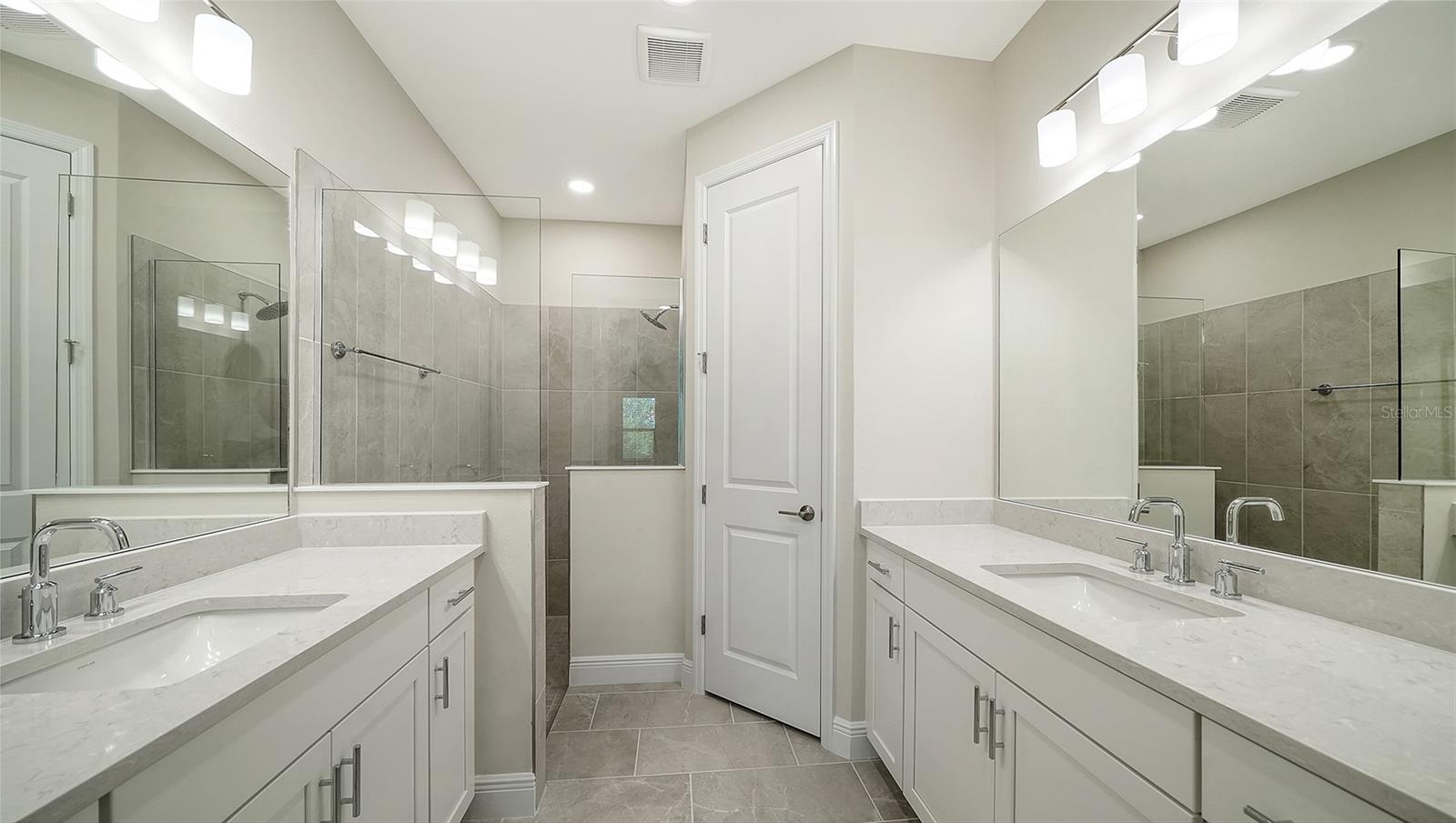 264 ALTAMURA CIR — photo 22
