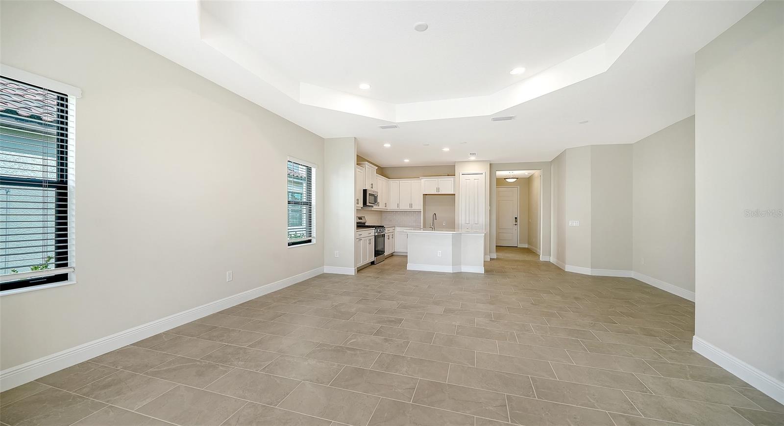 264 ALTAMURA CIR — photo 12