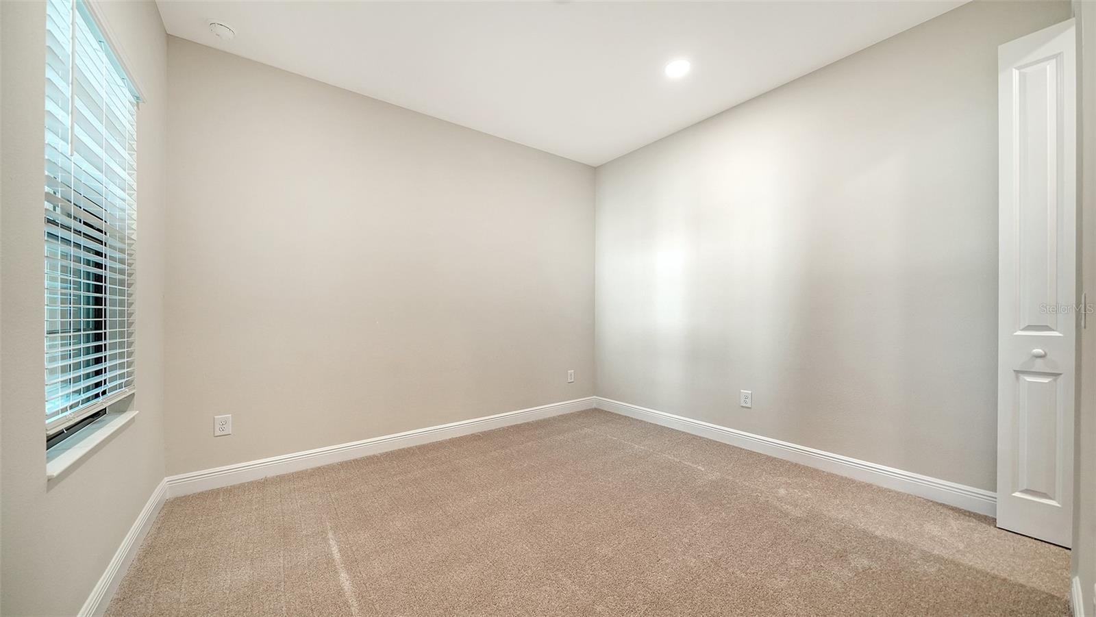 264 ALTAMURA CIR — photo 30
