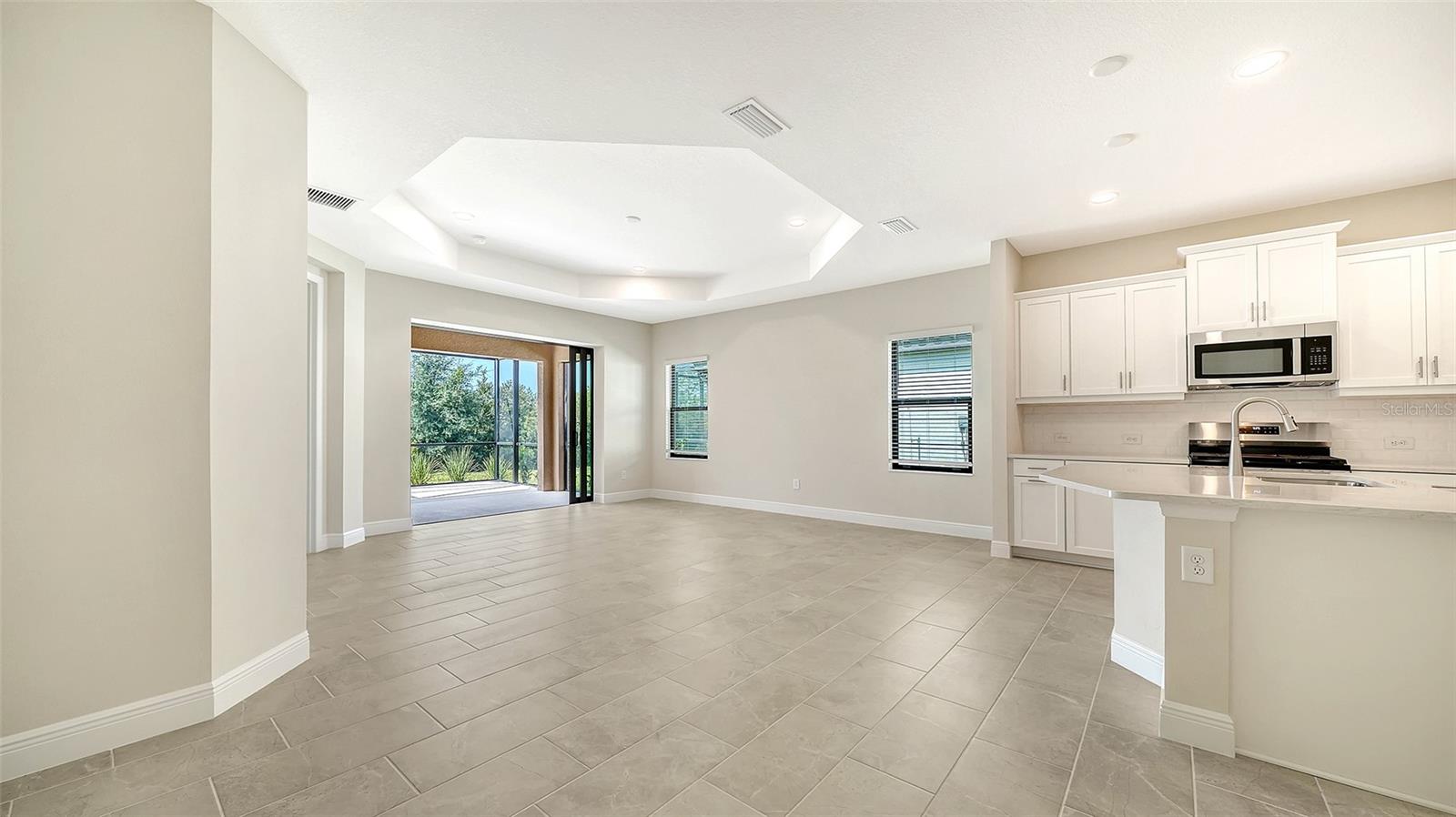 264 ALTAMURA CIR — photo 20