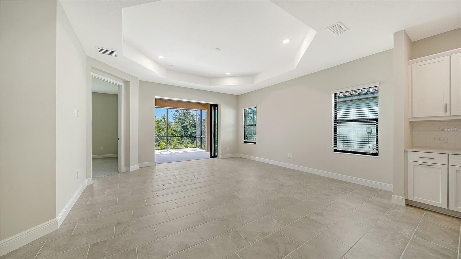 264 ALTAMURA CIR — photo 6