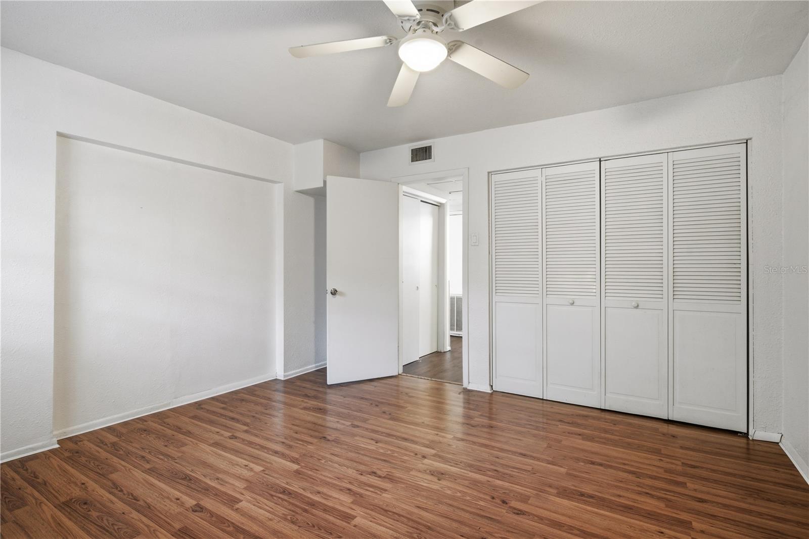 536 PATRICIA AVE — photo 40