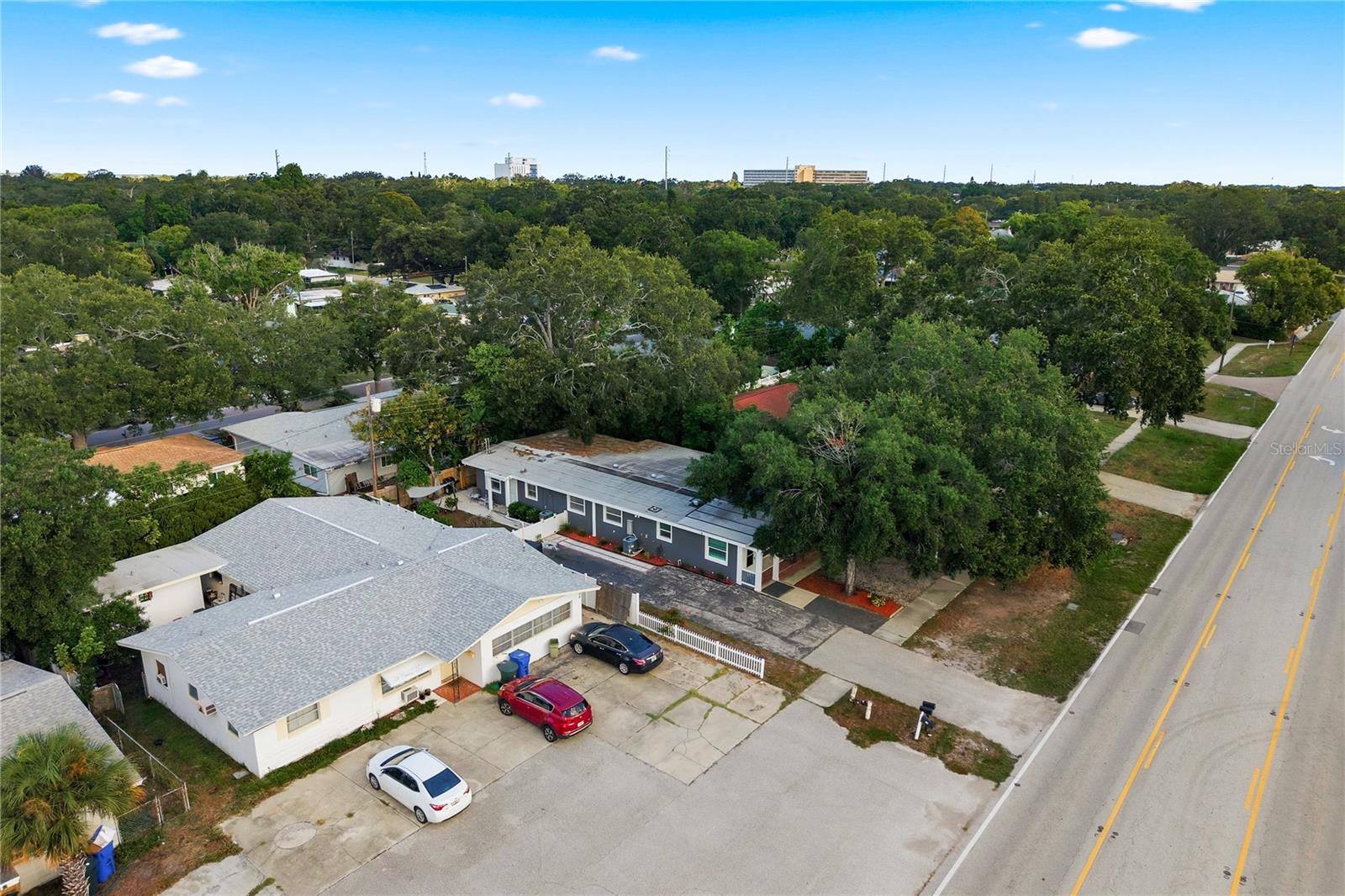 536 PATRICIA AVE — photo 3