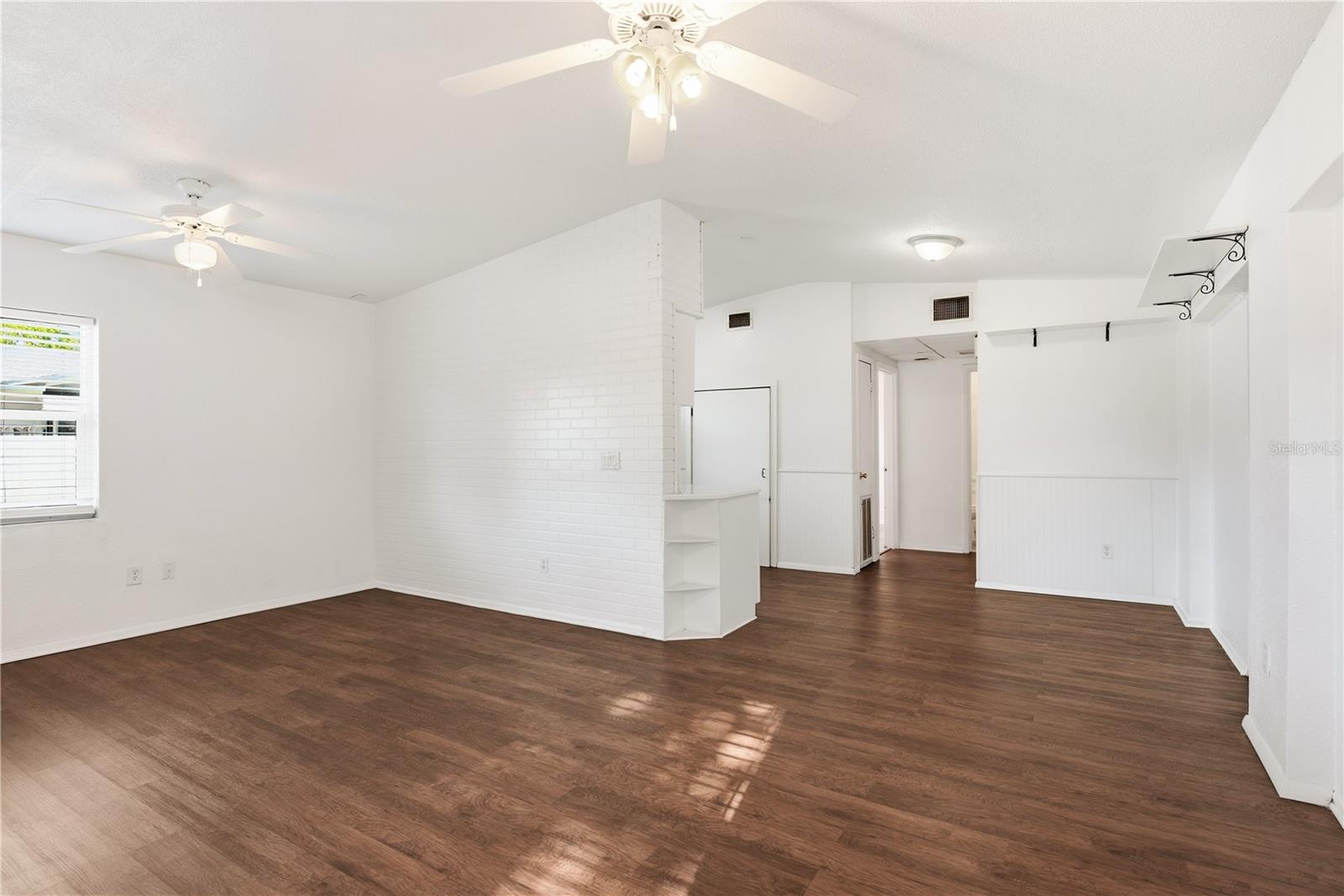 536 PATRICIA AVE — photo 31