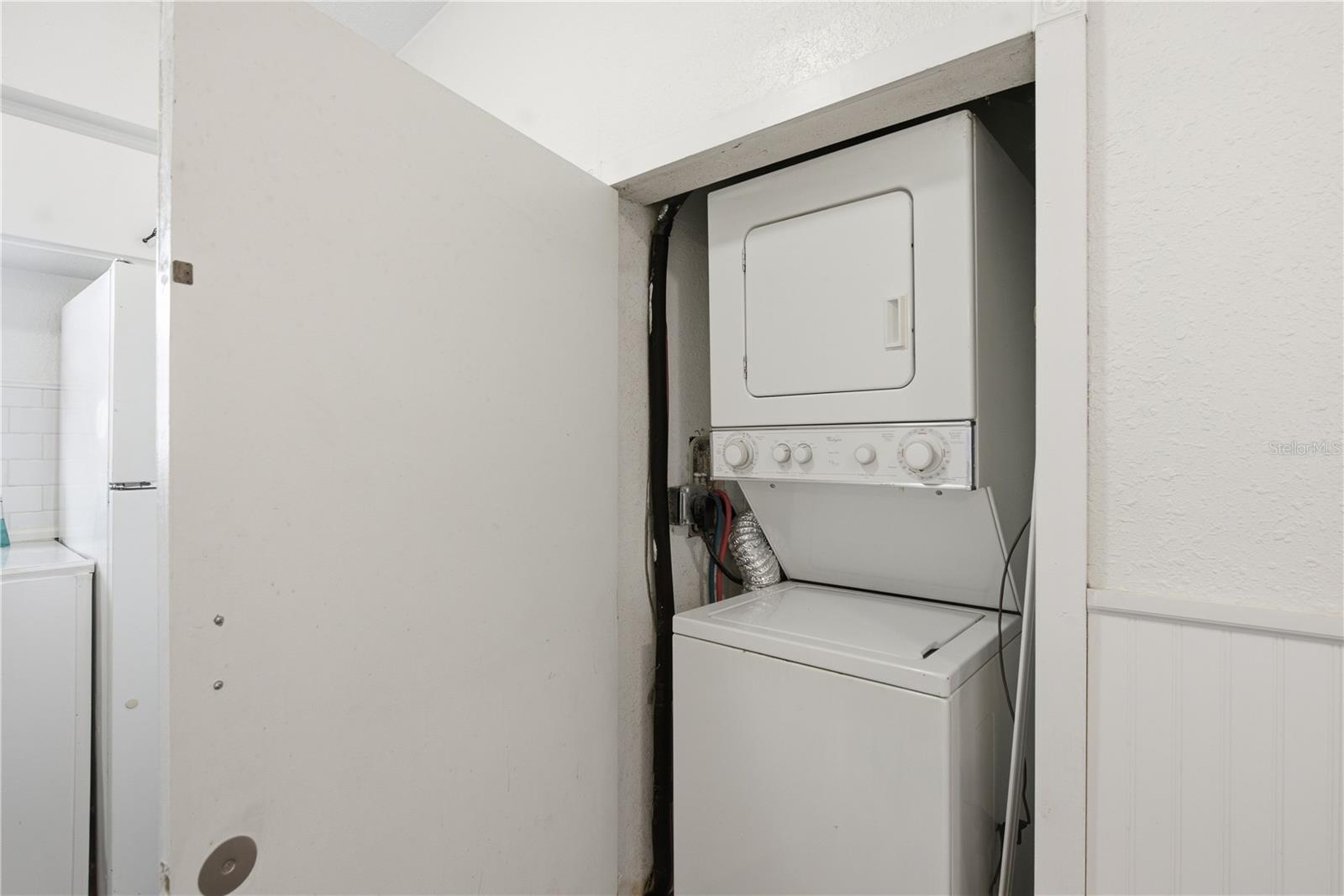 536 PATRICIA AVE — photo 36