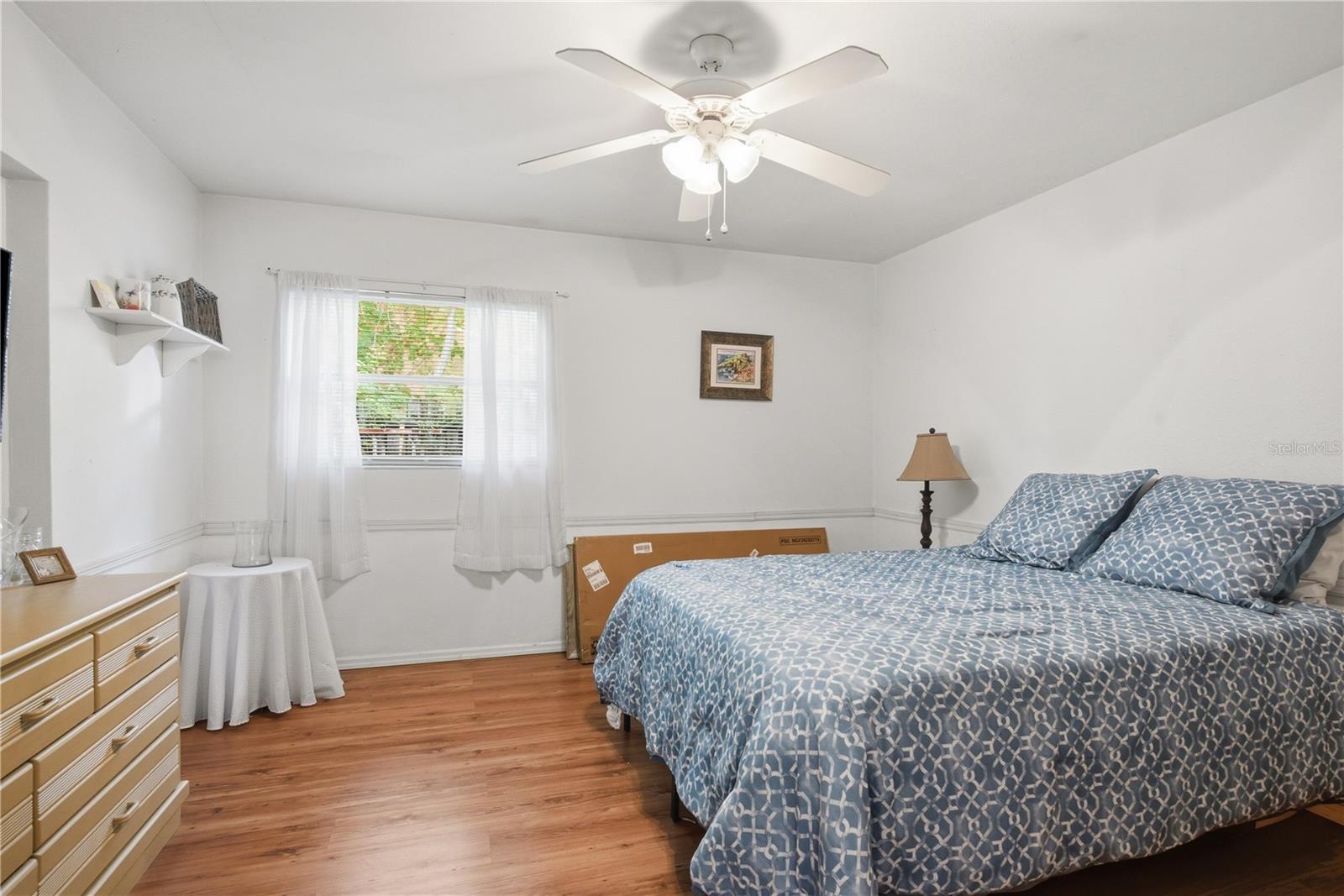 536 PATRICIA AVE — photo 17