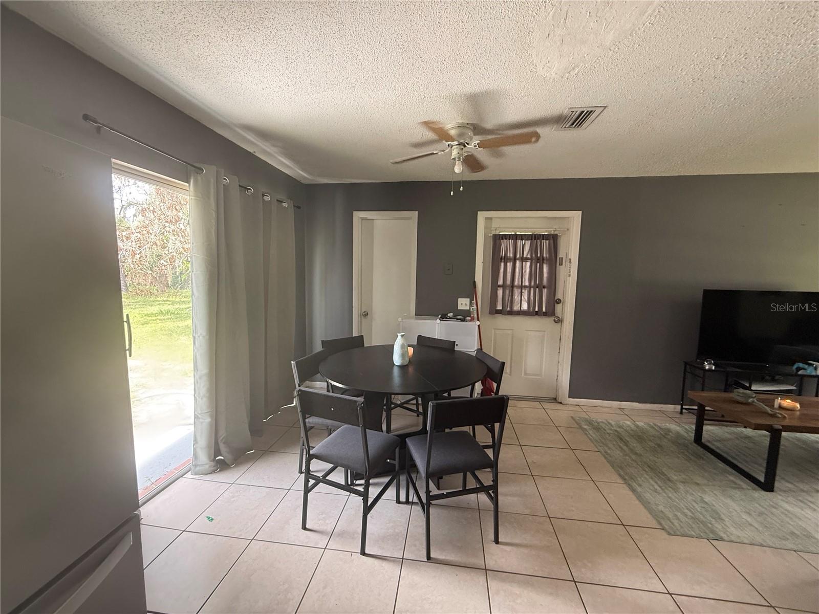 11129 ROBERTS LN — photo 4