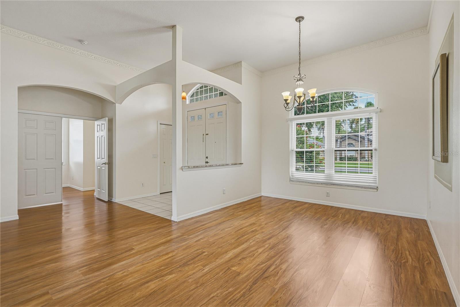 6305 ROCK CREEK CIR — photo 6
