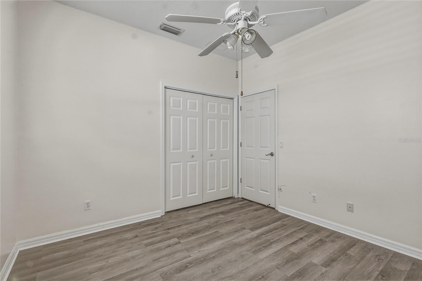 6305 ROCK CREEK CIR — photo 28