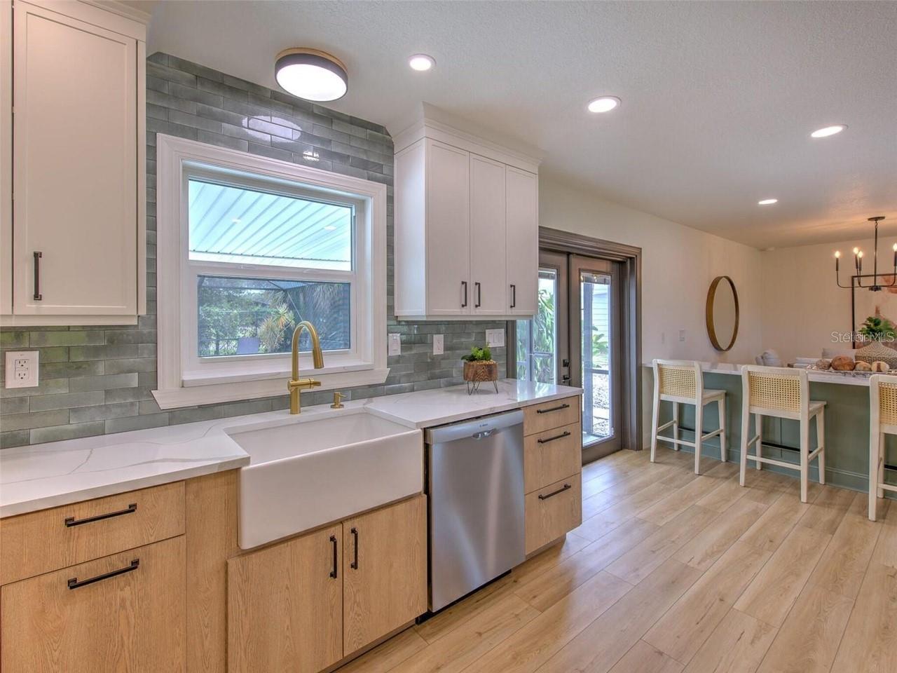 4608 HOLBROOK RD — photo 32