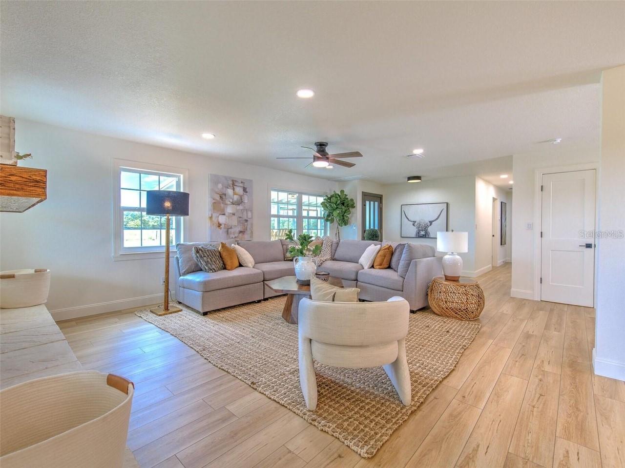 4608 HOLBROOK RD — photo 3