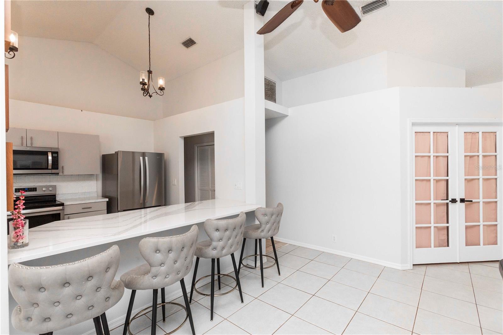 7201 FORESTEDGE CT — photo 12