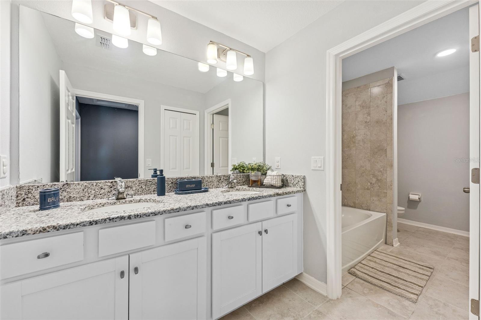 3047 ADAMS CROSS DR — photo 23