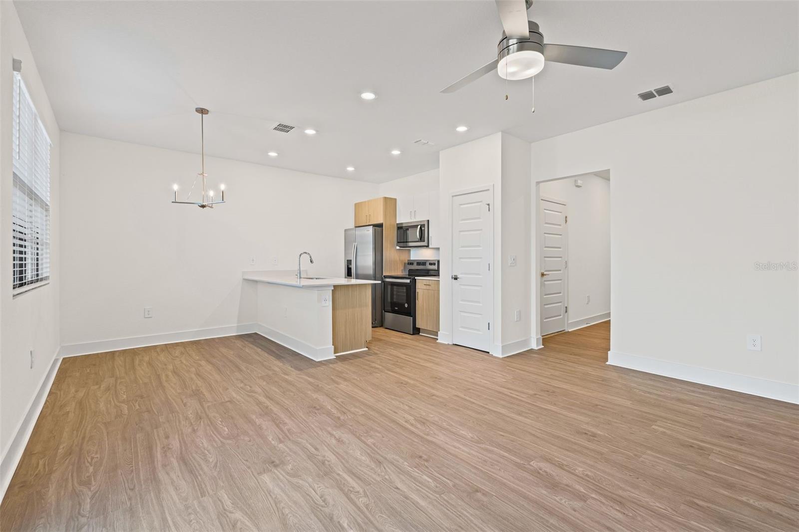 14515 STELLAR PL — photo 11