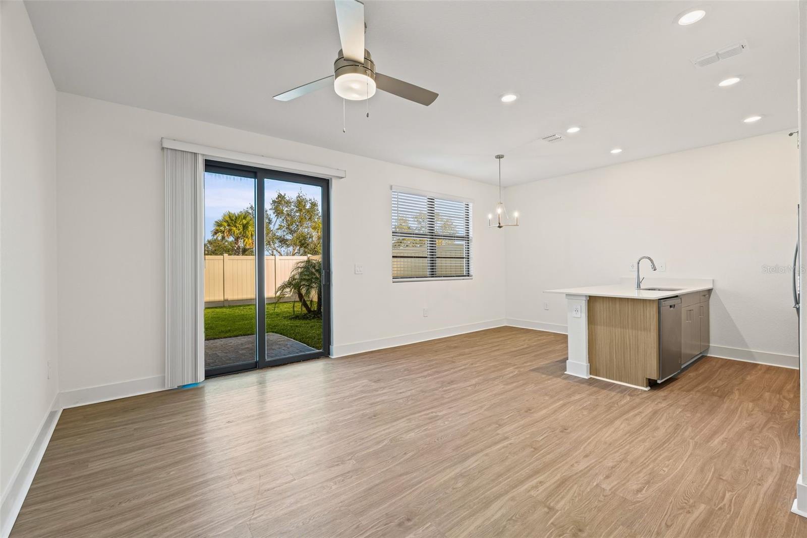 14515 STELLAR PL — photo 13