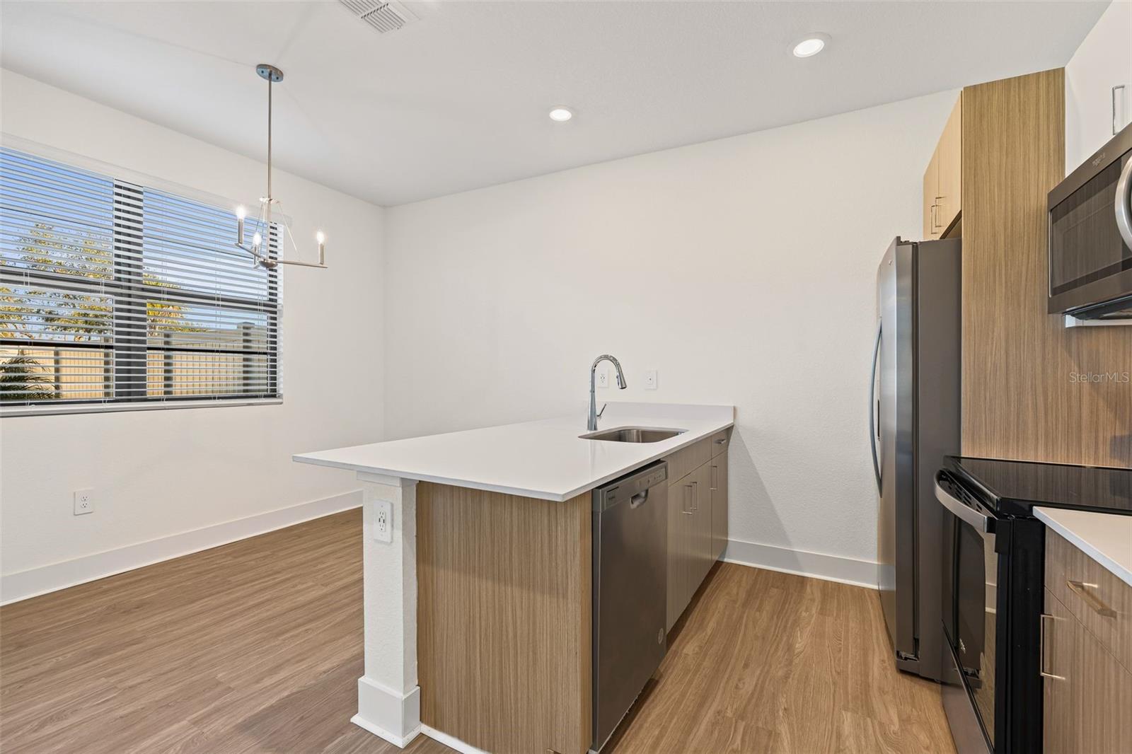 14515 STELLAR PL — photo 16