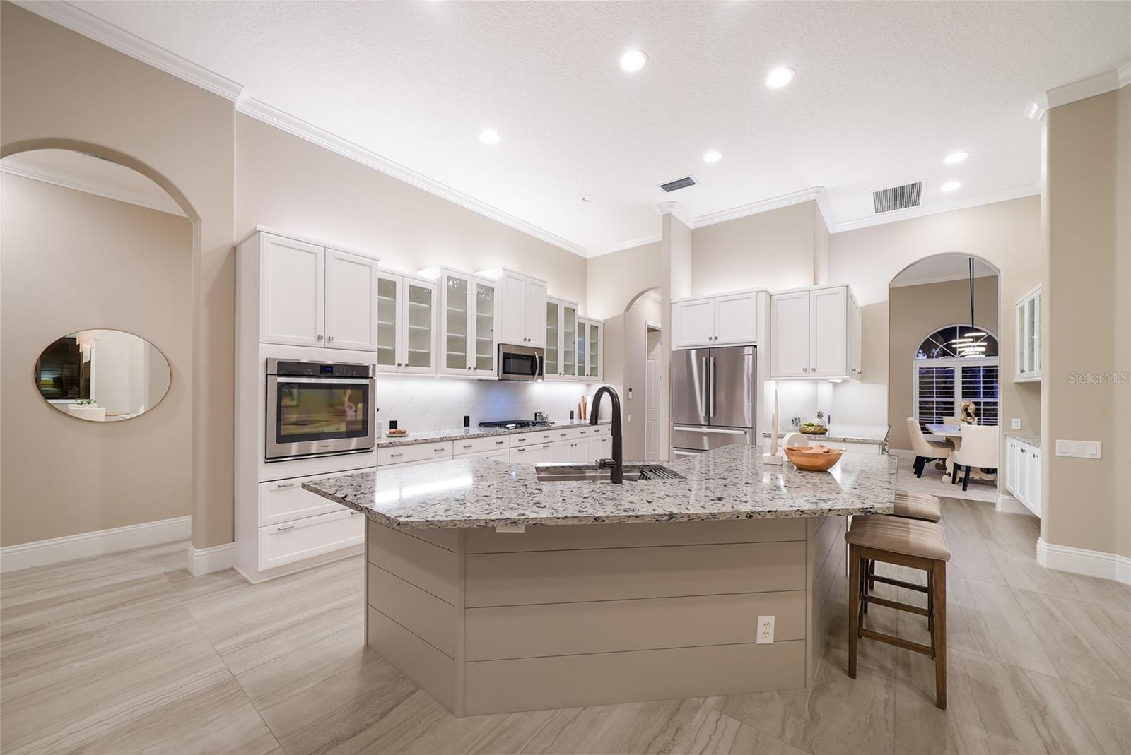 8122 LONE TREE GLN — photo 13