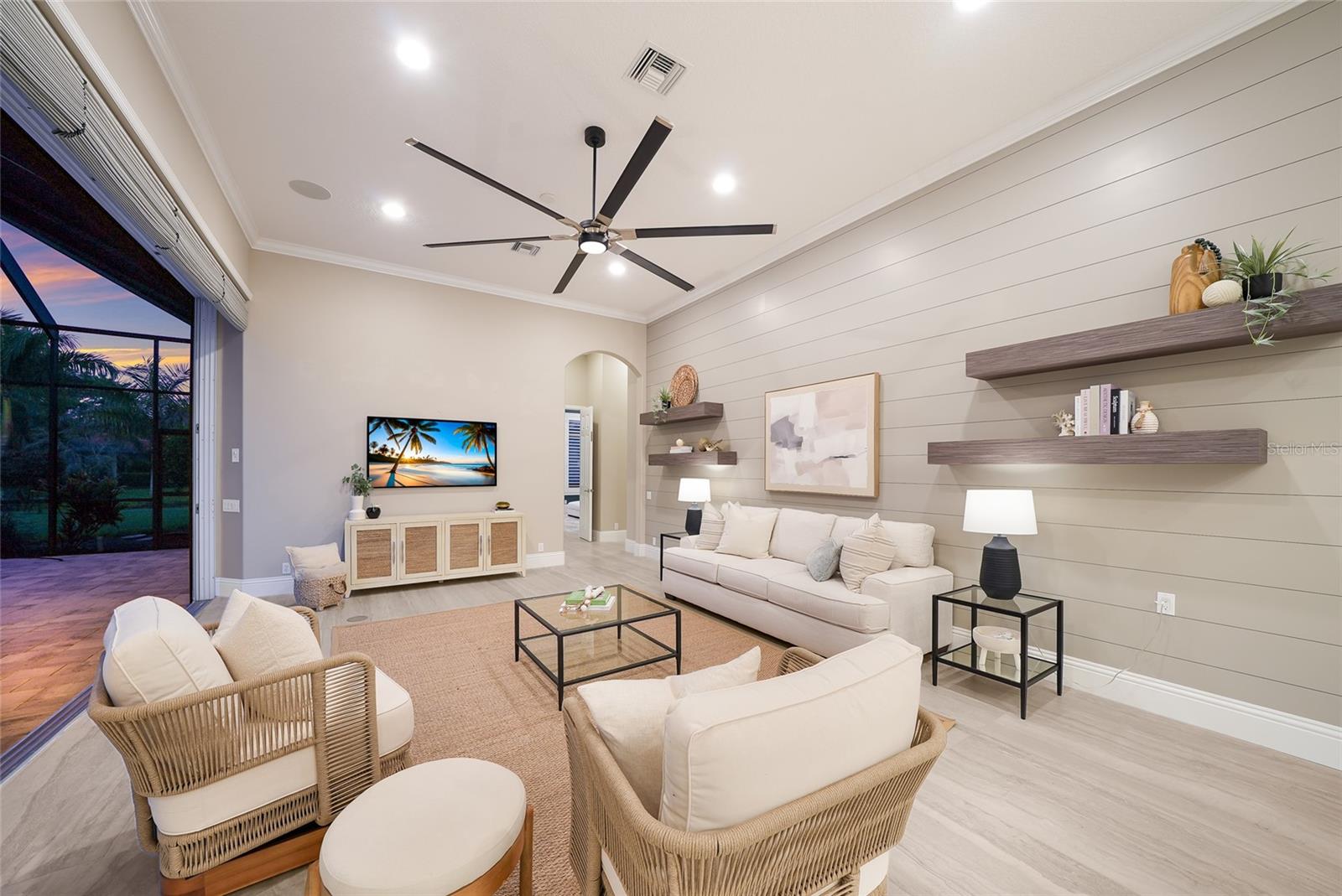 8122 LONE TREE GLN — photo 16