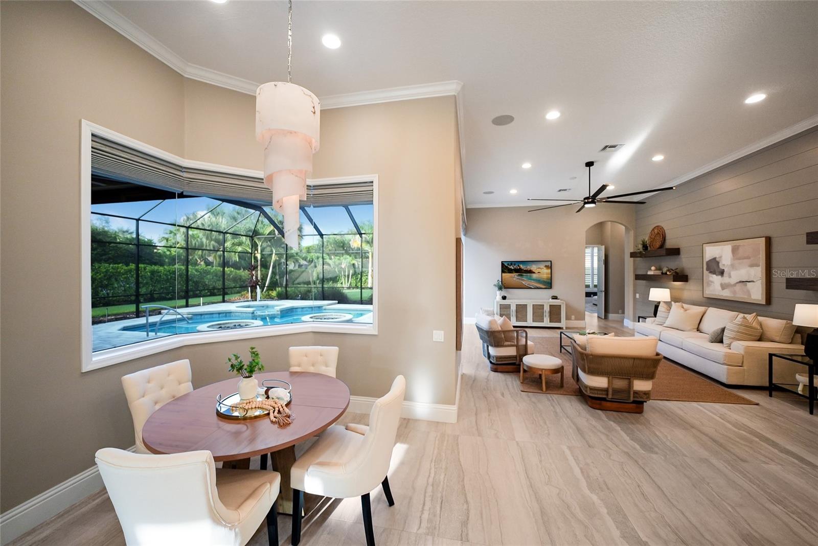 8122 LONE TREE GLN — photo 15