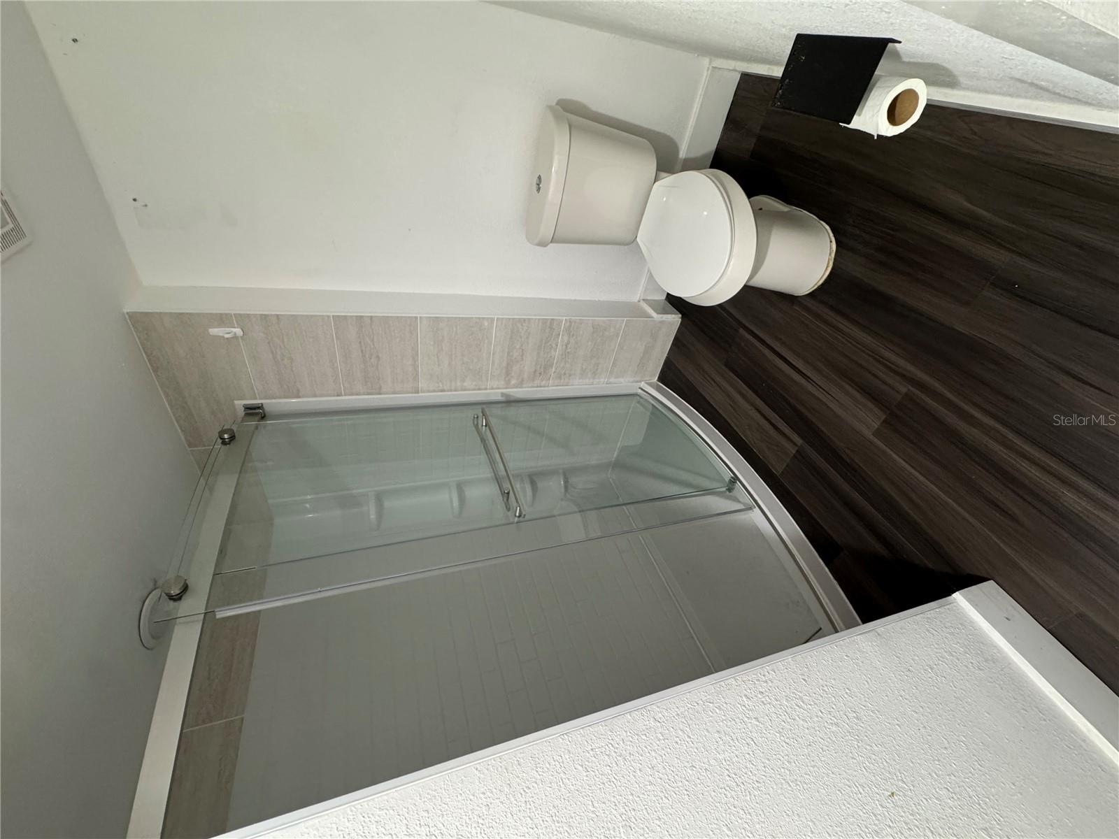 812 TROPICAL DR — photo 21