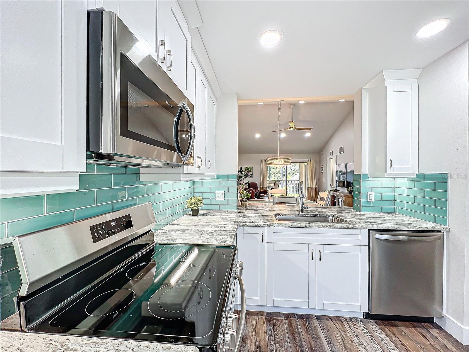 1407 PINE LAKE DR #7 — photo 24