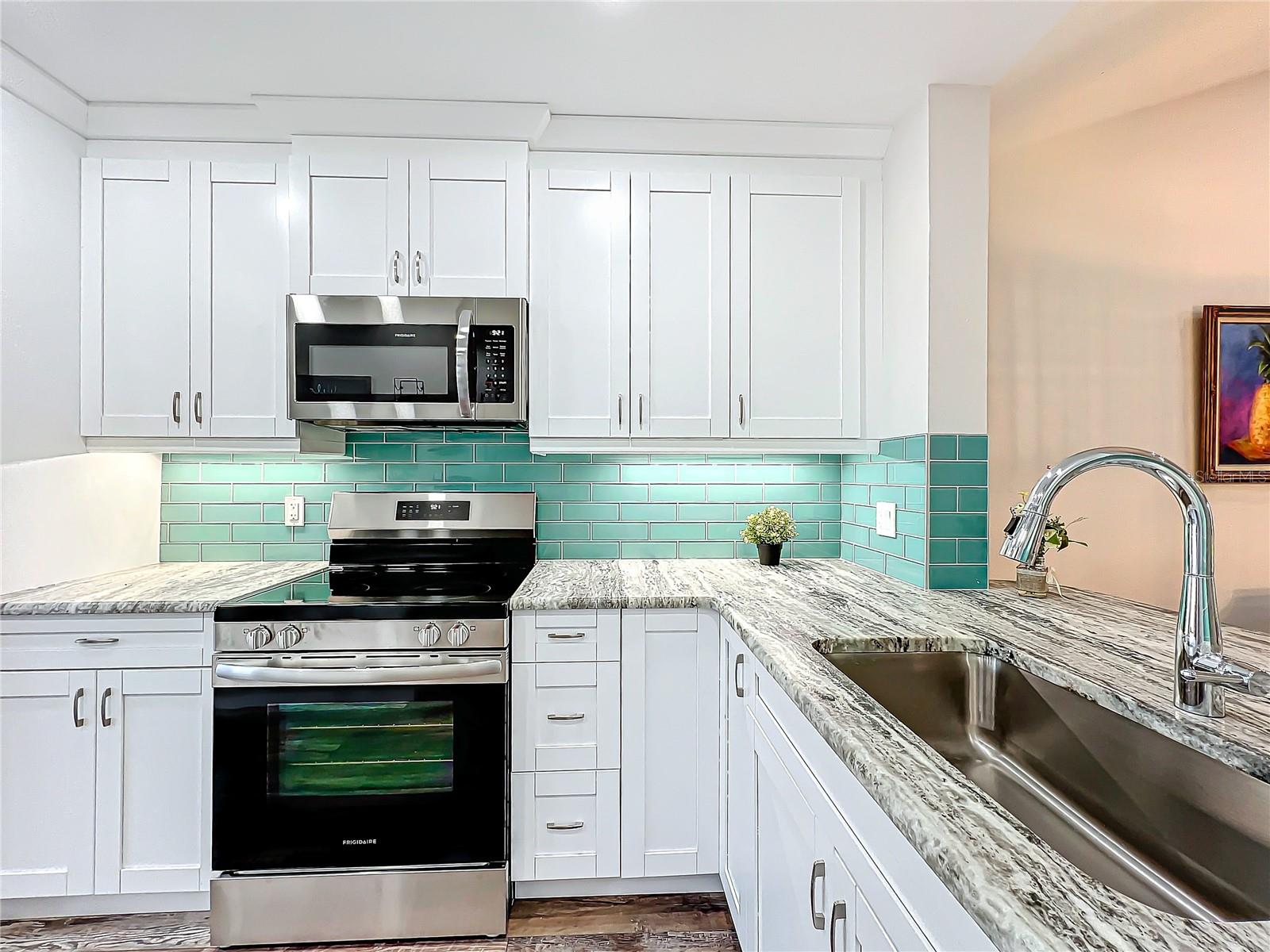 1407 PINE LAKE DR #7 — photo 18