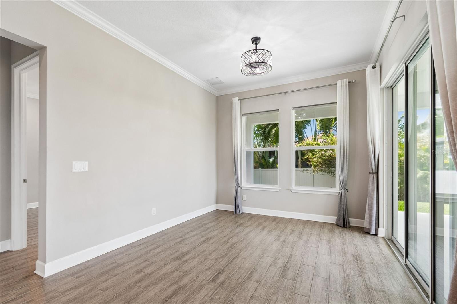 747 CAJEPUT LOOP — photo 21