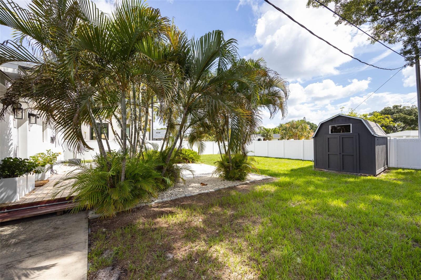 5931 MANGROVE ST N — photo 21