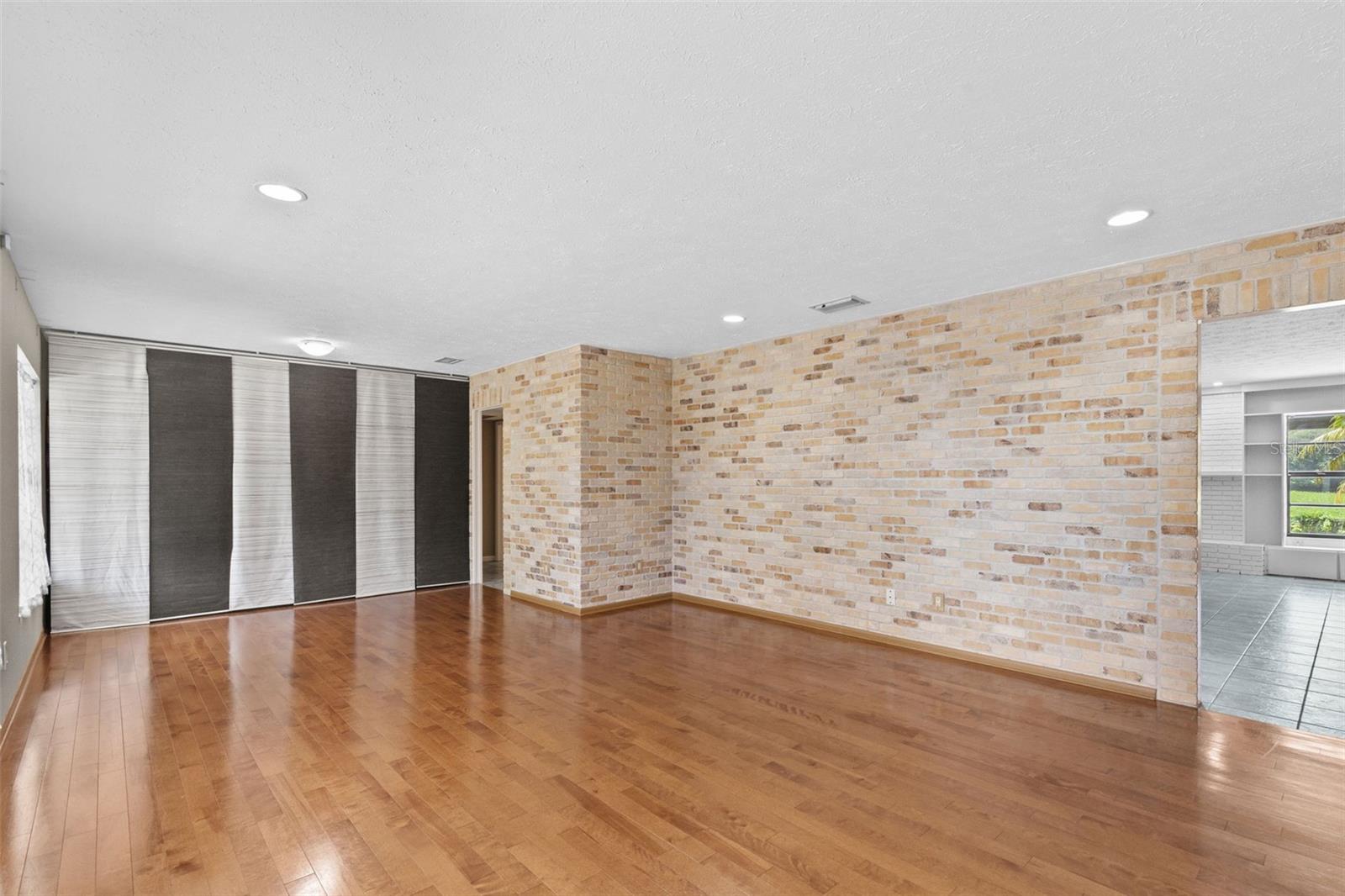 2311 LONG GREEN CT — photo 11