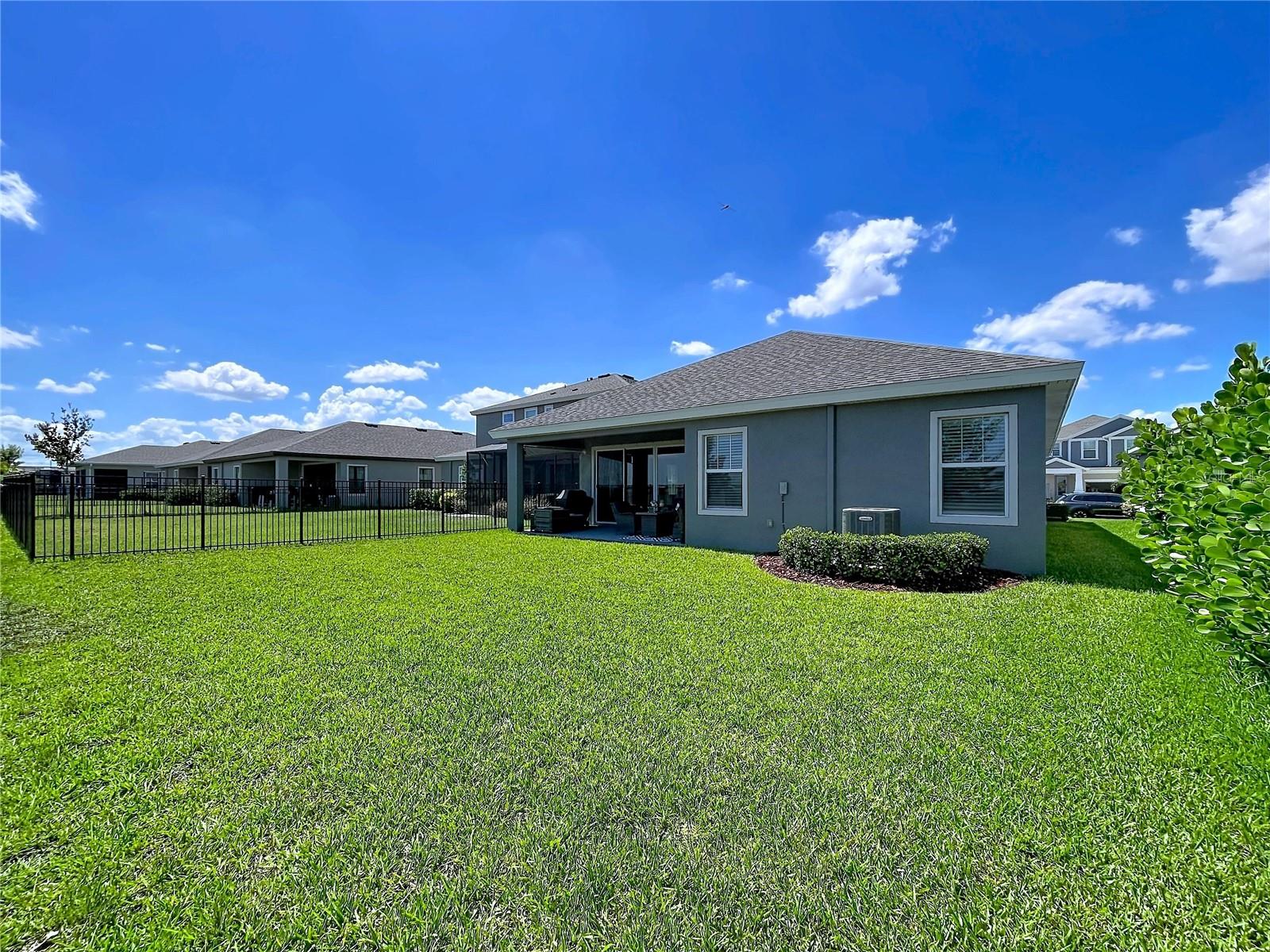 6290 ROADSTEAD CT — photo 3