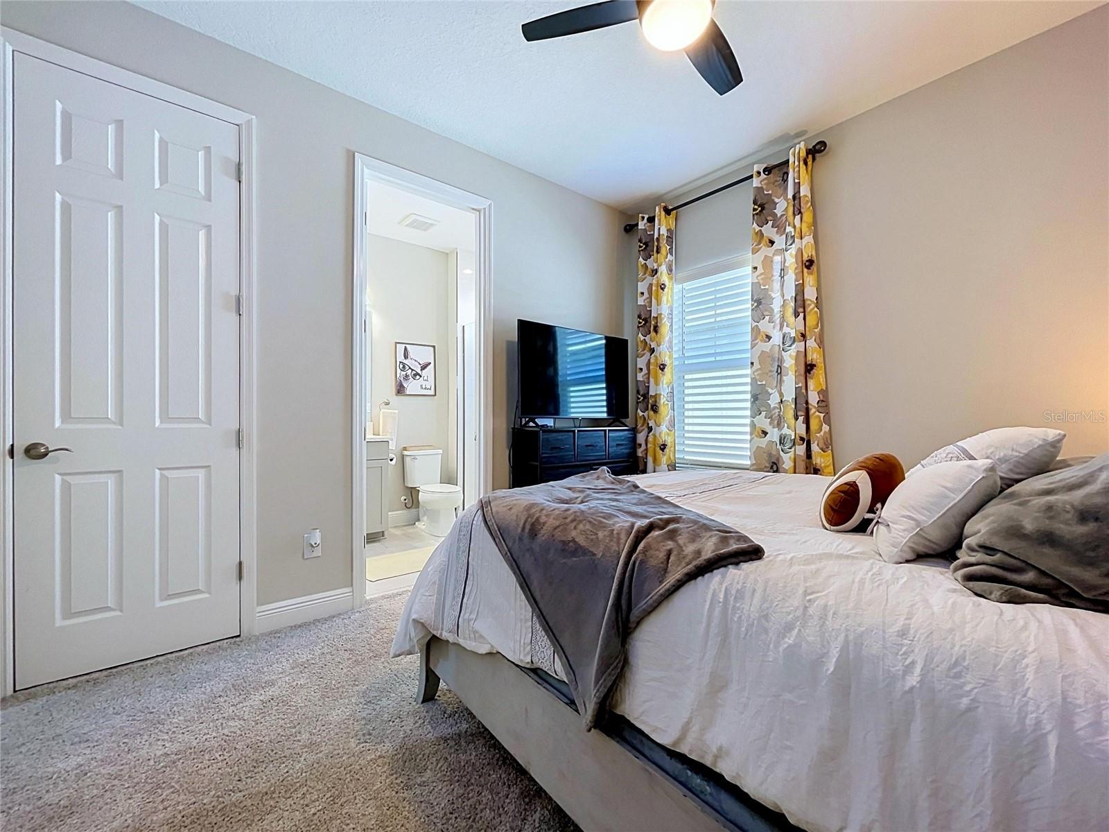 6290 ROADSTEAD CT — photo 31