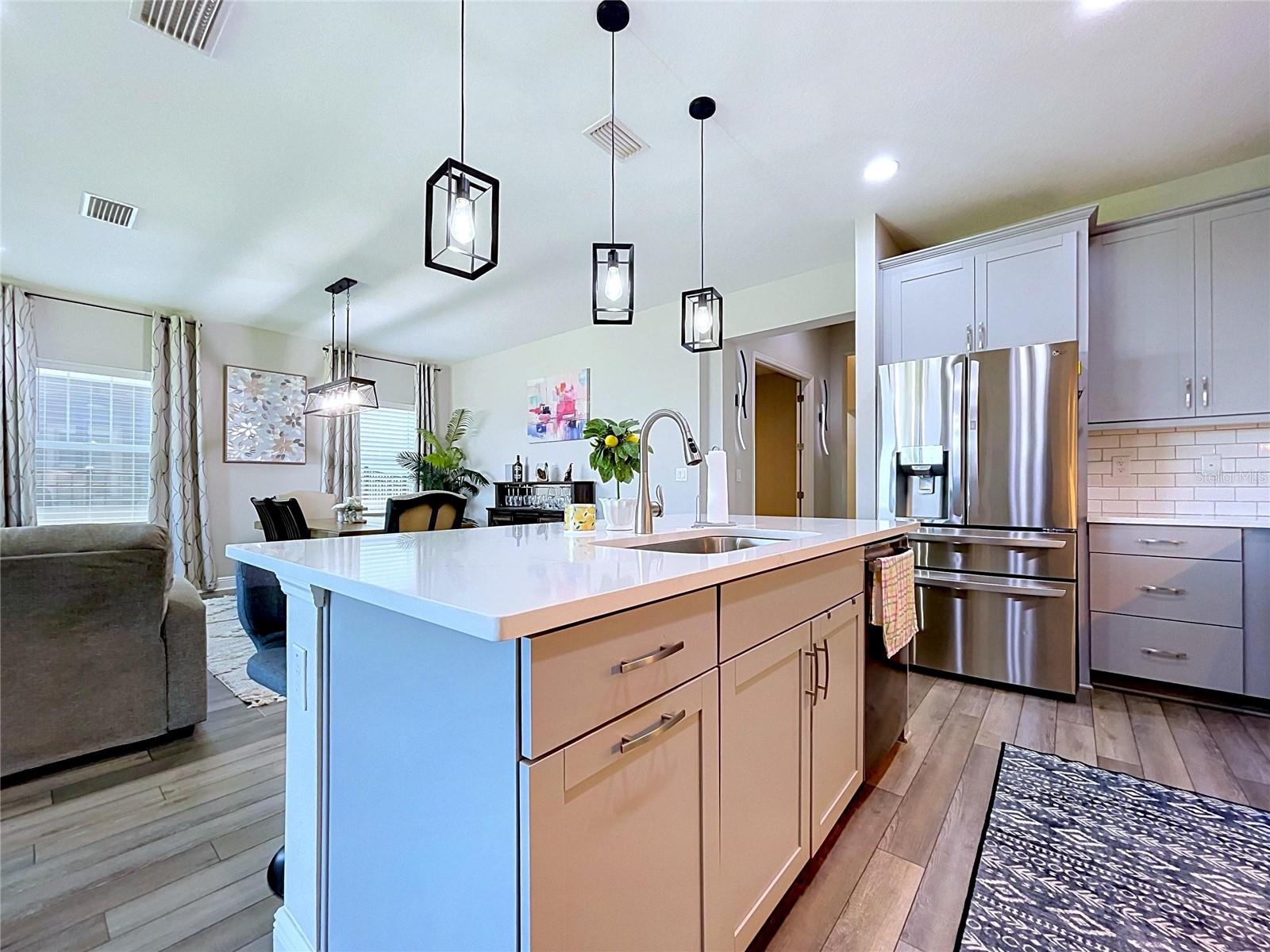 6290 ROADSTEAD CT — photo 16
