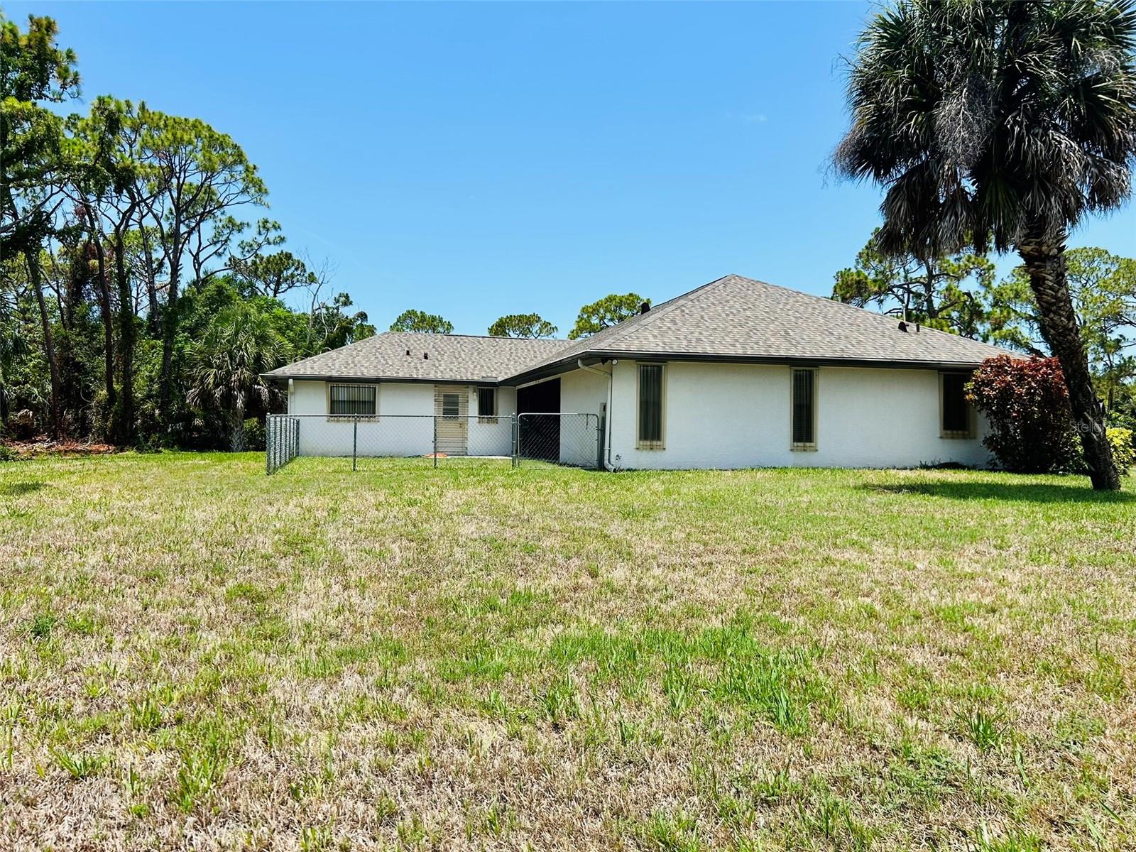 304 PINE GLEN CT — photo 31