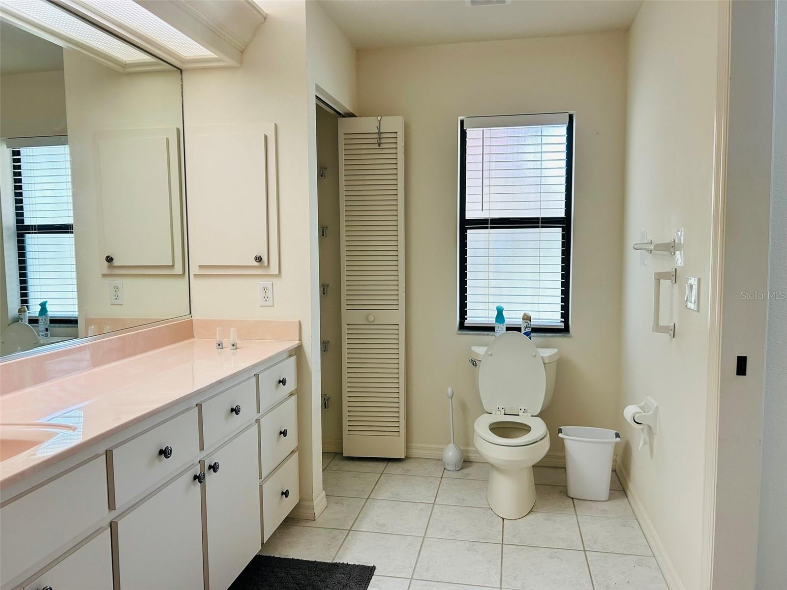 304 PINE GLEN CT — photo 8
