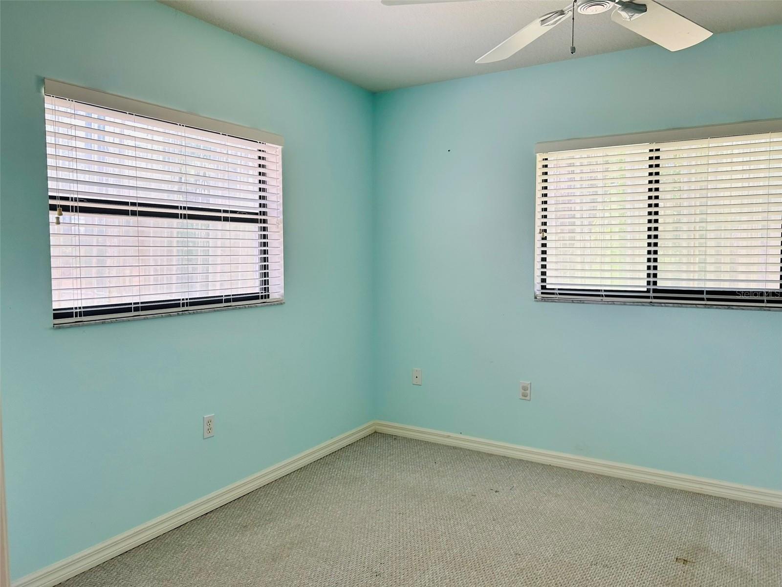 304 PINE GLEN CT — photo 25