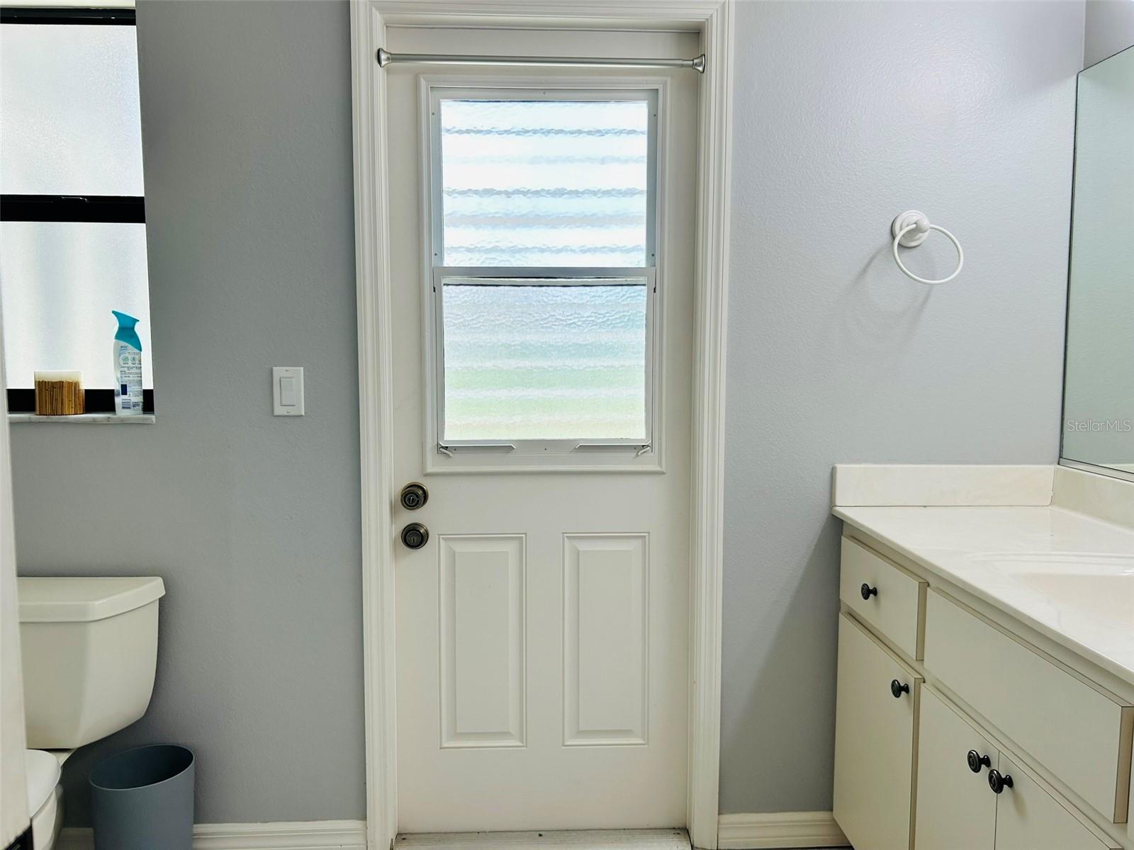 304 PINE GLEN CT — photo 20