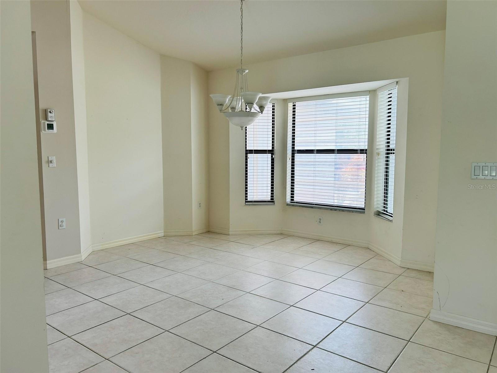 304 PINE GLEN CT — photo 11