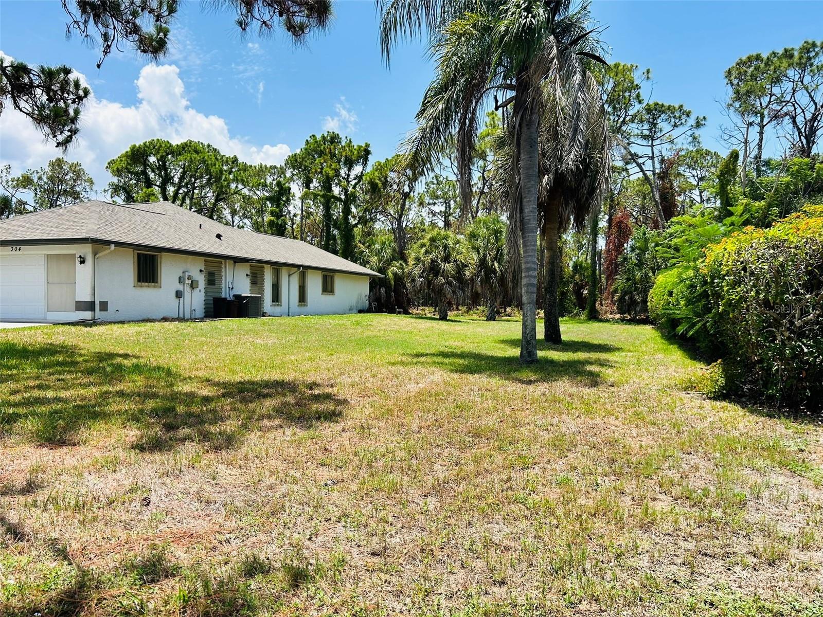 304 PINE GLEN CT — photo 34