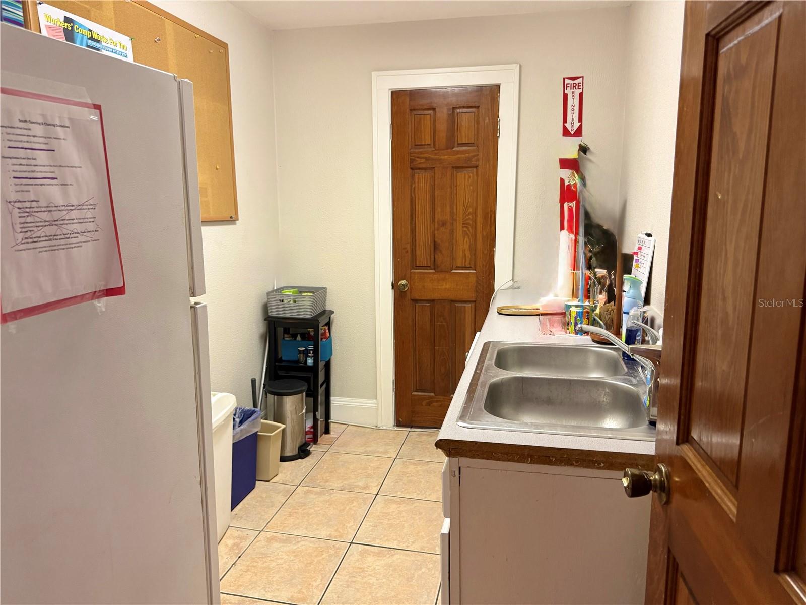 311 S BREVARD AVE — photo 14
