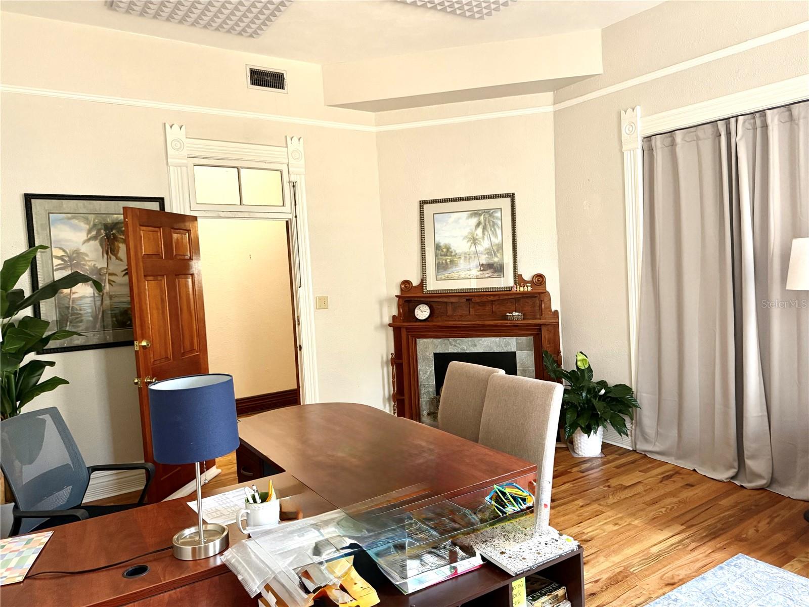 311 S BREVARD AVE — photo 10