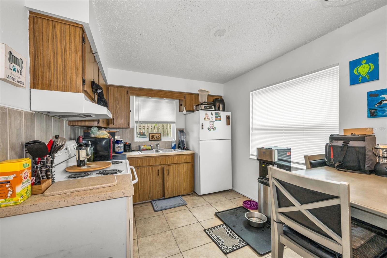 906/908 LAKE PALMS DR — photo 4