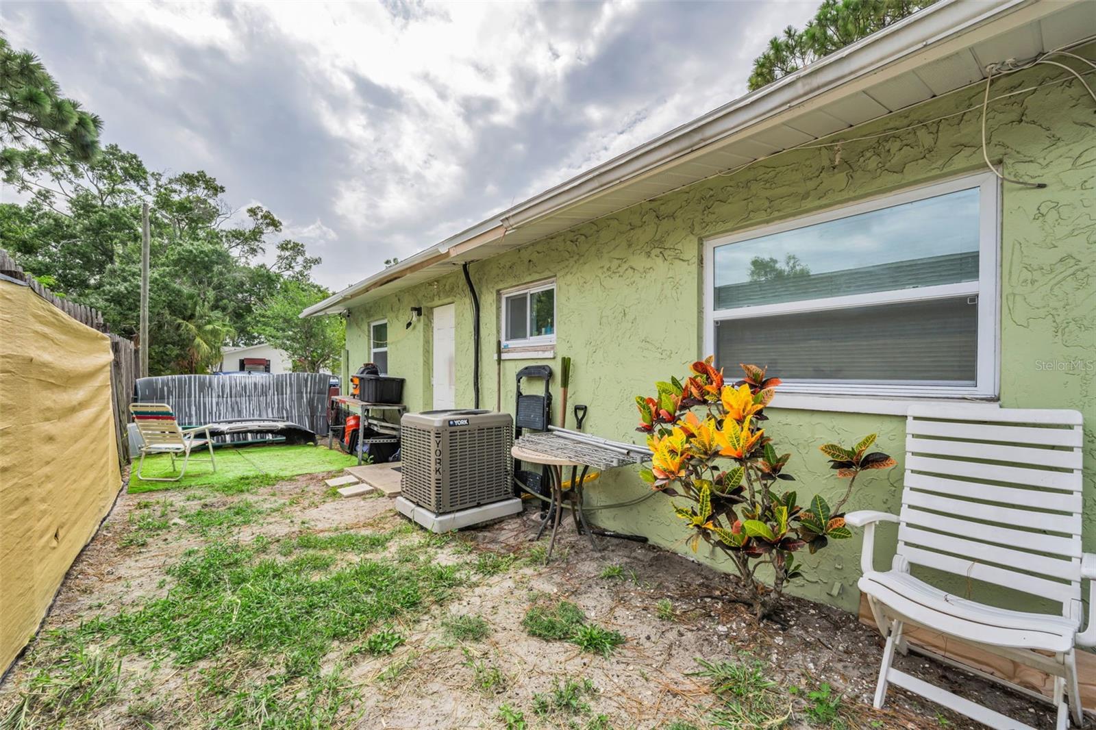 906/908 LAKE PALMS DR — photo 34