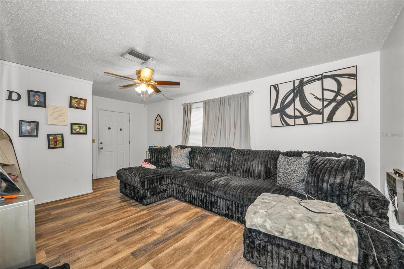 906/908 LAKE PALMS DR — photo 8