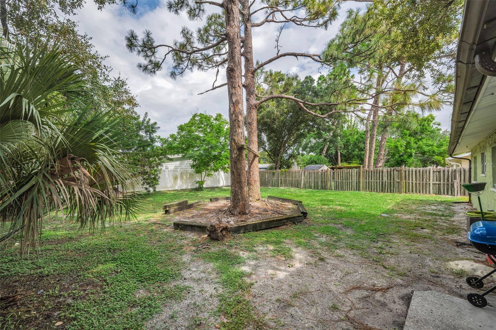 906/908 LAKE PALMS DR — photo 29