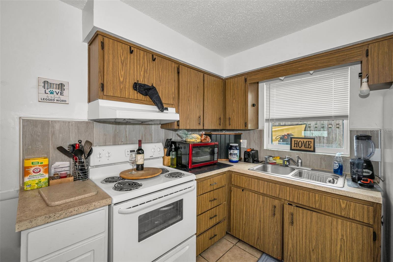 906/908 LAKE PALMS DR — photo 20