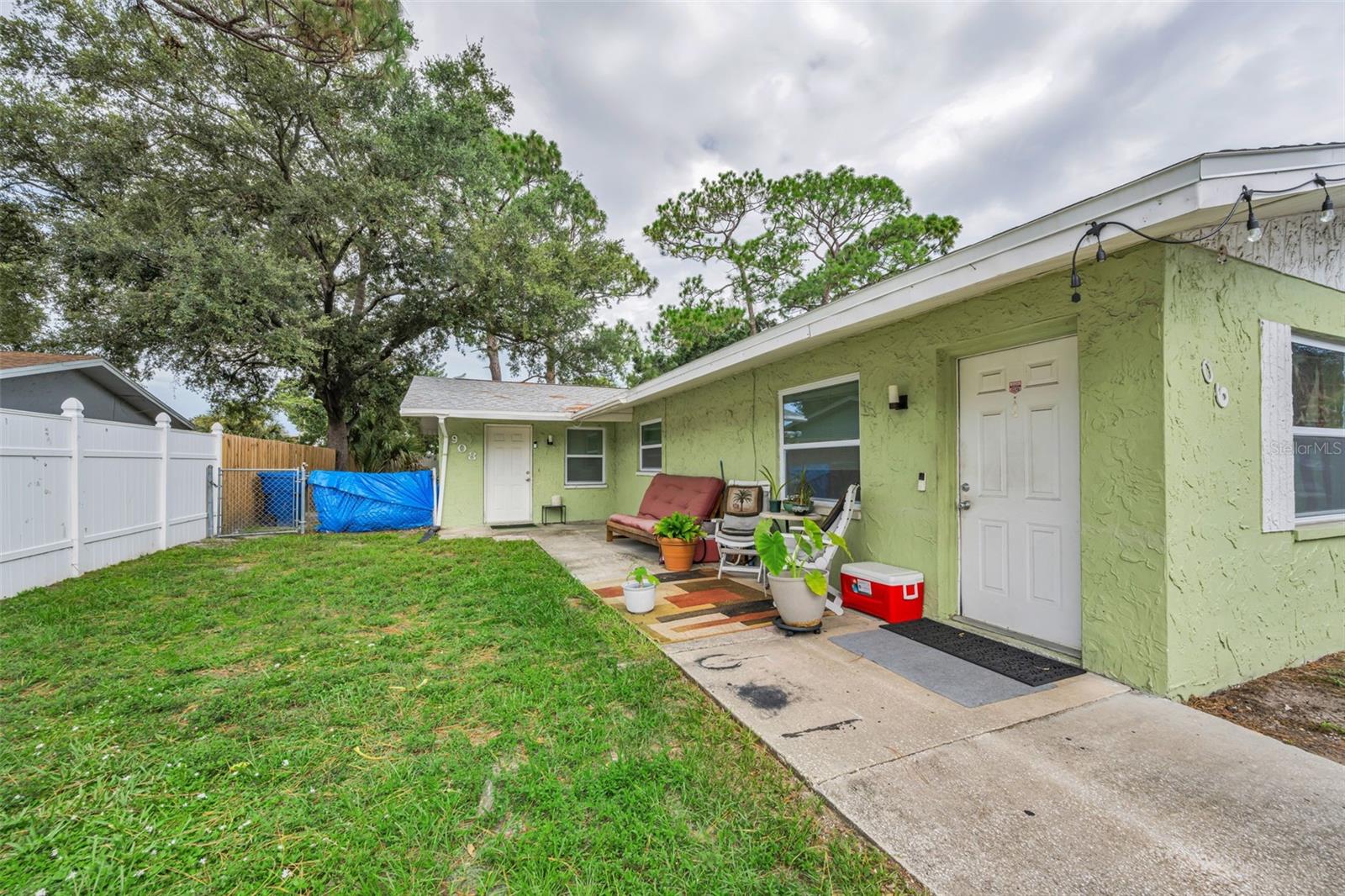 906/908 LAKE PALMS DR — photo 15