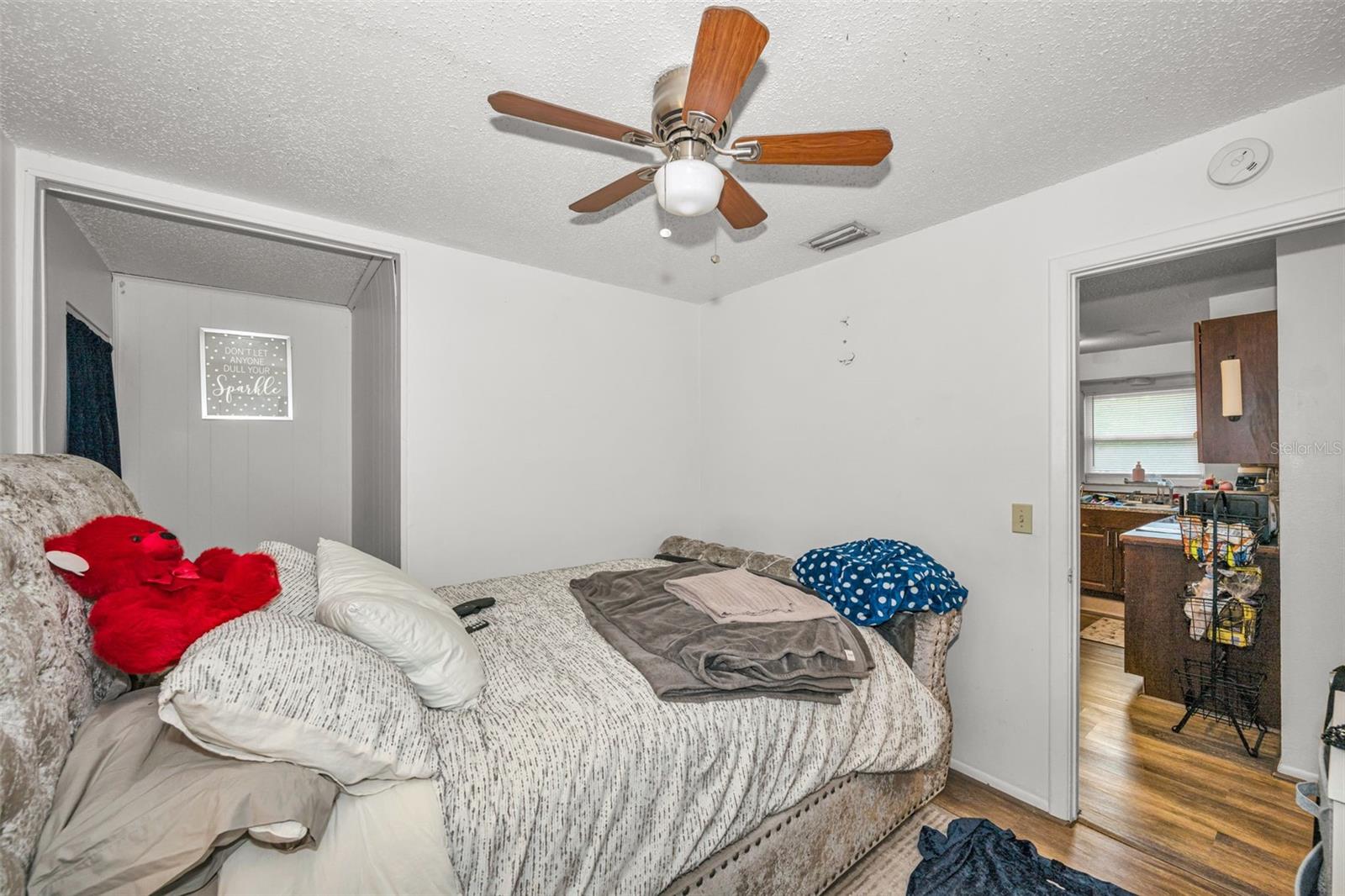 906/908 LAKE PALMS DR — photo 10