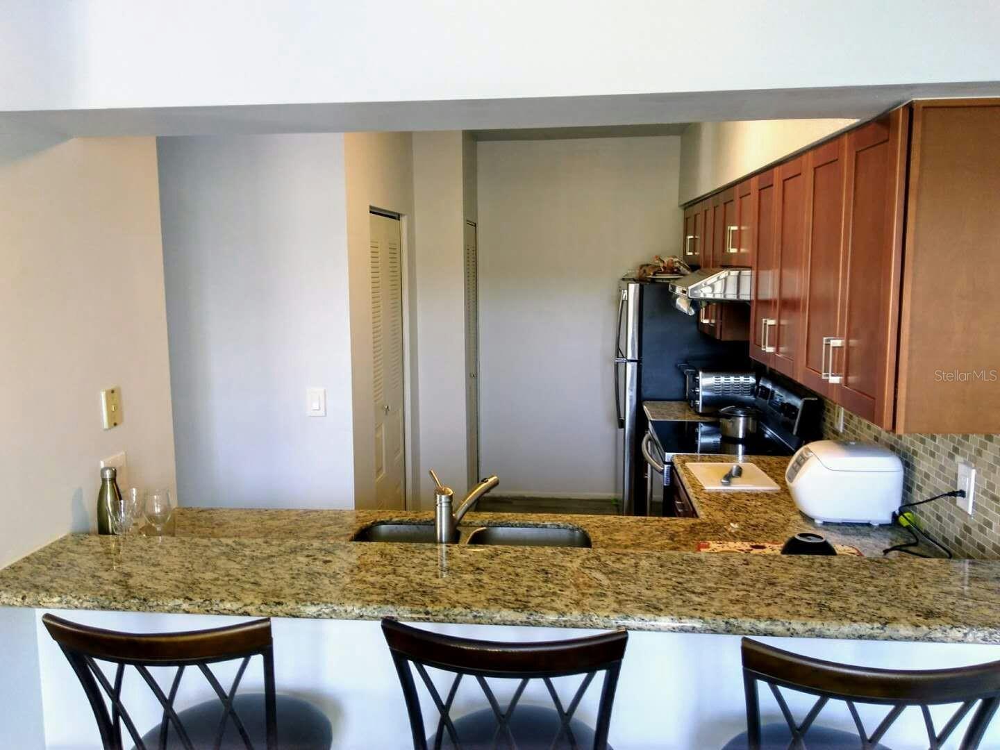 3366 MERMOOR DR #206 — photo 3