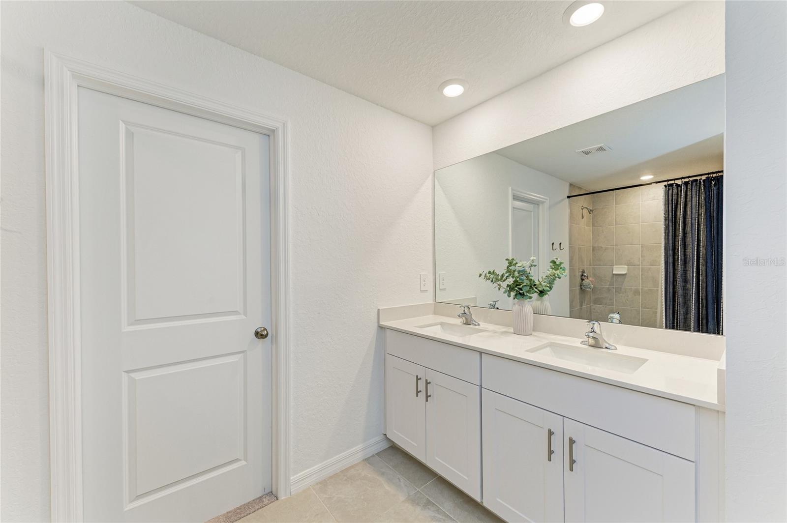 9175 TEQUILA SUNRISE DR — photo 31