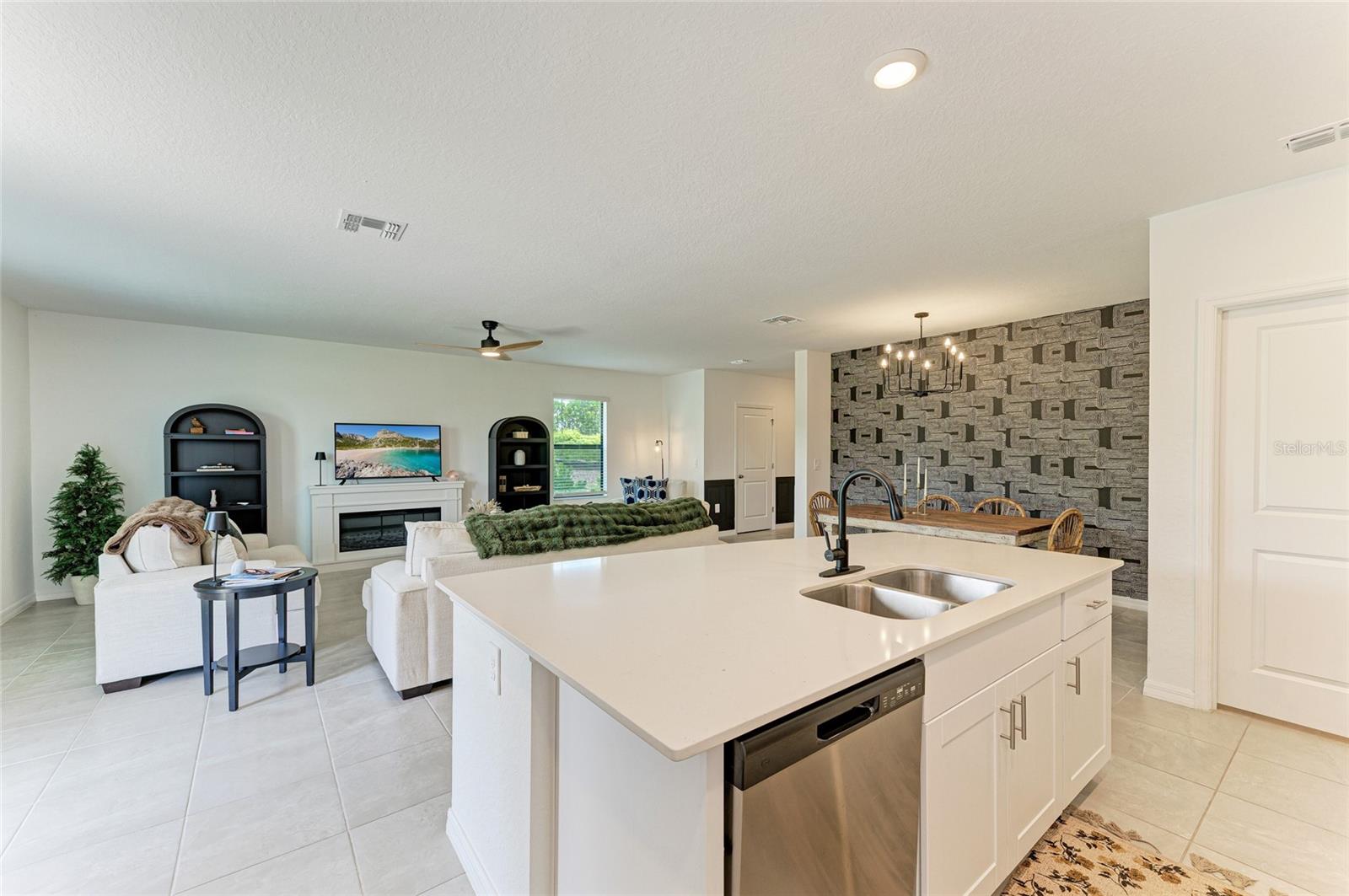 9175 TEQUILA SUNRISE DR — photo 23